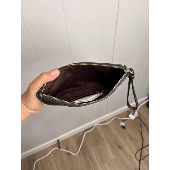 Coach Large Corner Zip Wristlet In Signature Canvas CV395 Gold/Black - Picture 3 of 4